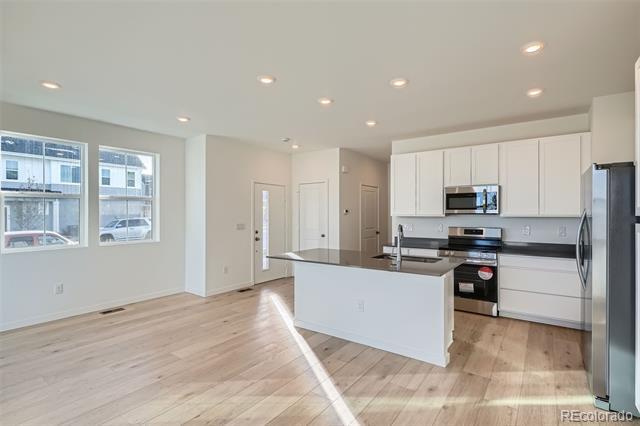 Building Photo - 1979 S Gold Bug Wy