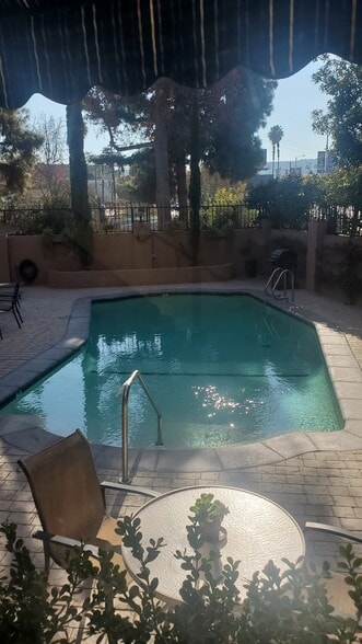 pool - 4200 Laurel Canyon Blvd
