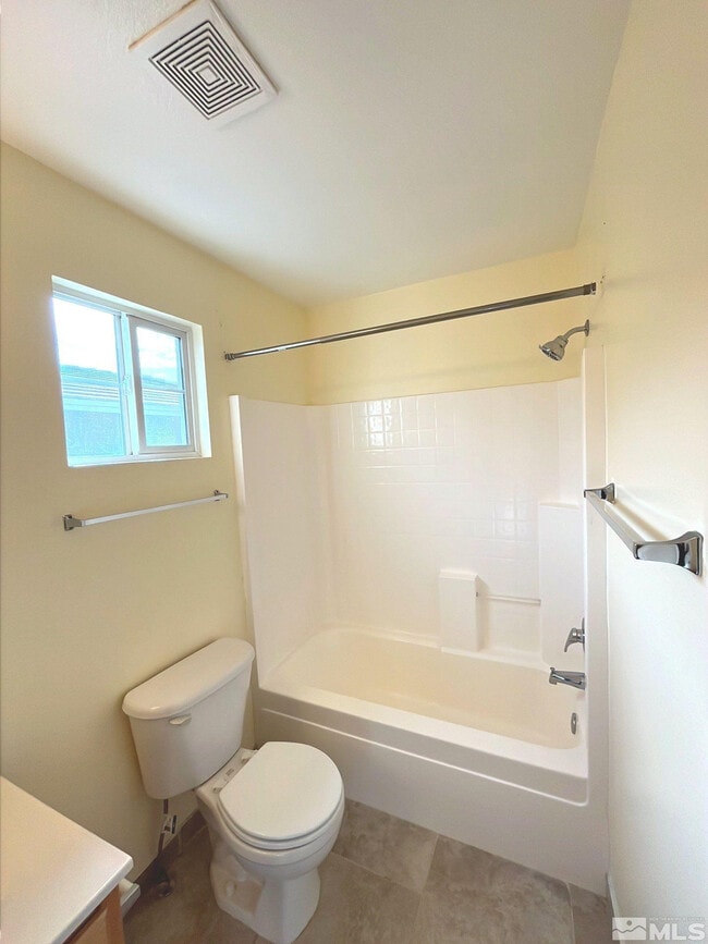 Building Photo - 2551 Roman Dr