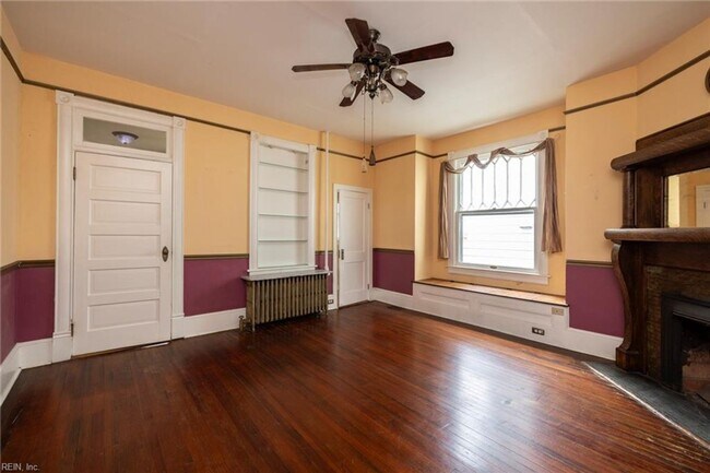 Building Photo - Port Norfolk