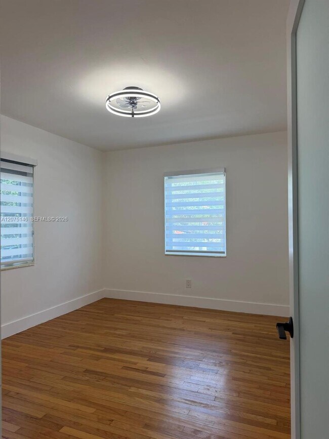 Building Photo - 736 NE 92nd St