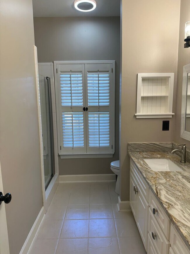 Building Photo - Killearn Pebble Creek HOA Community 2/2 Si...