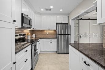 Building Photo - 323 Mira Vista Dr