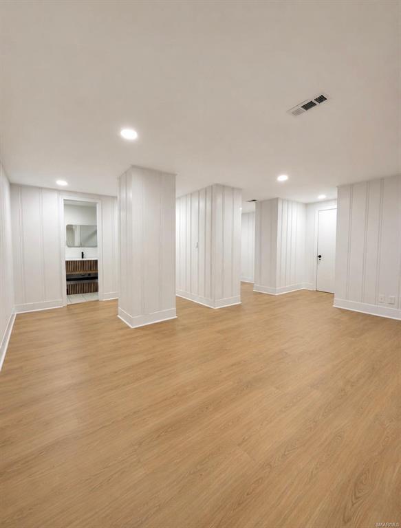 Building Photo - 3556 N Wareingwood Dr
