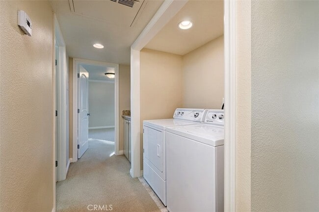 Building Photo - 69 Brighton Pl