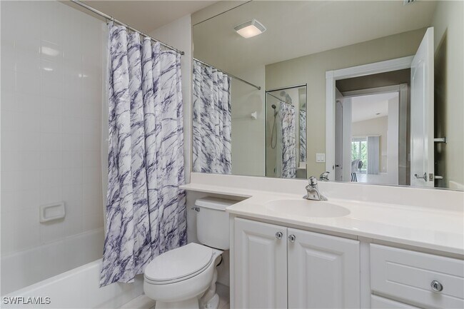 Building Photo - 4949 Kingston Way