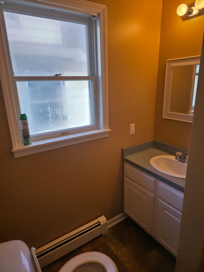 Building Photo - 96 E Schuyler St