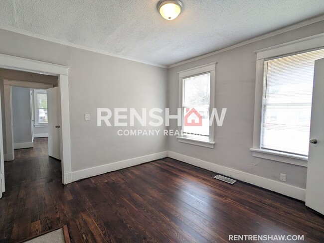 Building Photo - Charming 3 Bedroom 1 Bath In Memphis Avail...