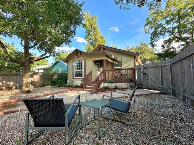 Building Photo - 2103 E 16th St