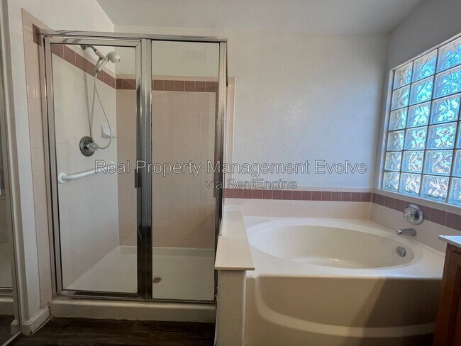 Building Photo - 6246 W Blackhawk Dr