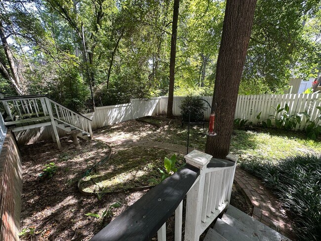 Building Photo - 3934 Hanover Pl