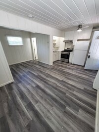 Building Photo - MIN0612>**