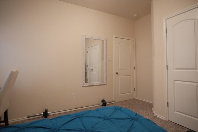 Building Photo - 3357 Pablo Cir