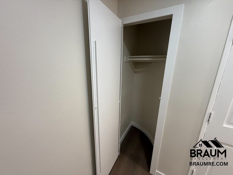 Building Photo - 14257 Friar St