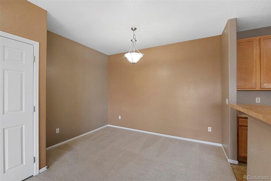 Dinner area - 15700 E Jamison Dr