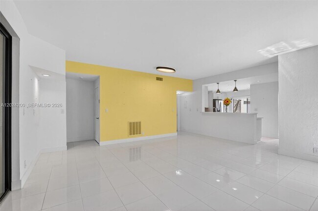 Building Photo - 7906 Granada Pl