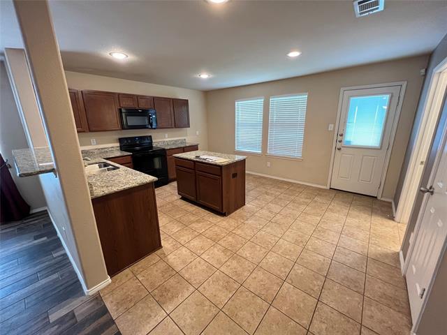 Building Photo - 1236 Amazon Dr