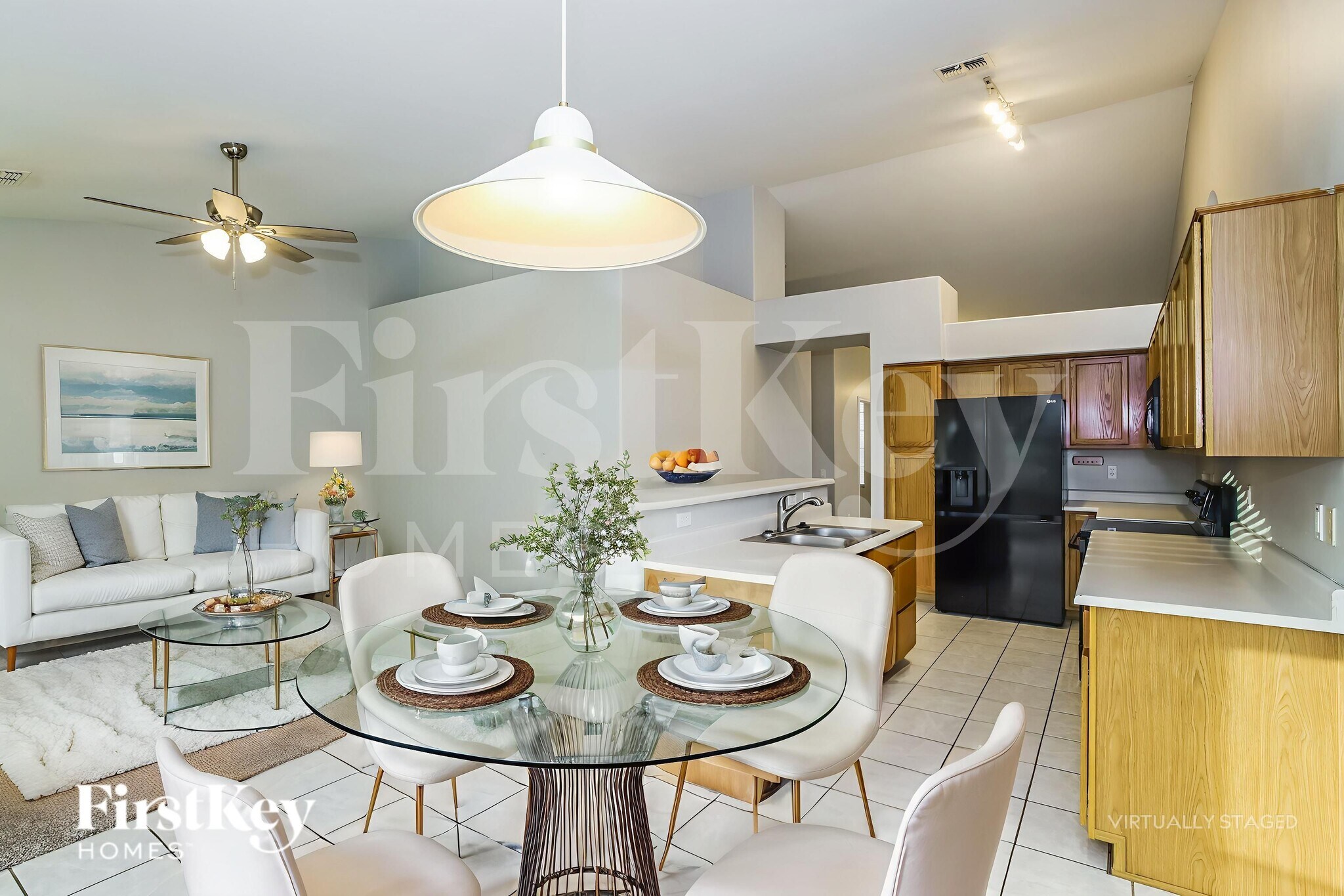 Building Photo - 1809 E Oakland St