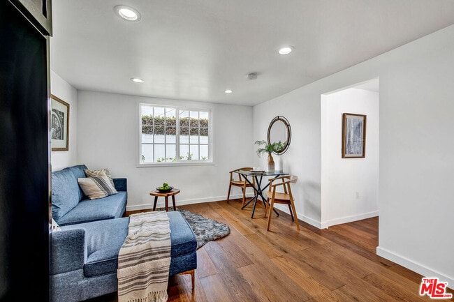 Building Photo - 4313 W 59th St
