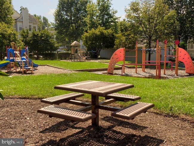 Building Photo - 18502 Boysenberry Dr