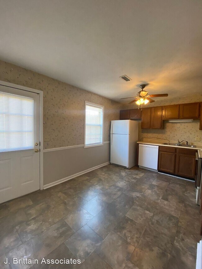 Building Photo - 2 br, 2.5 bath House - 5305 Whisperwood Court