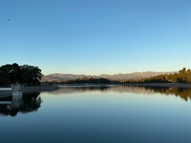 Building Photo - 163 Silver Lake Rd