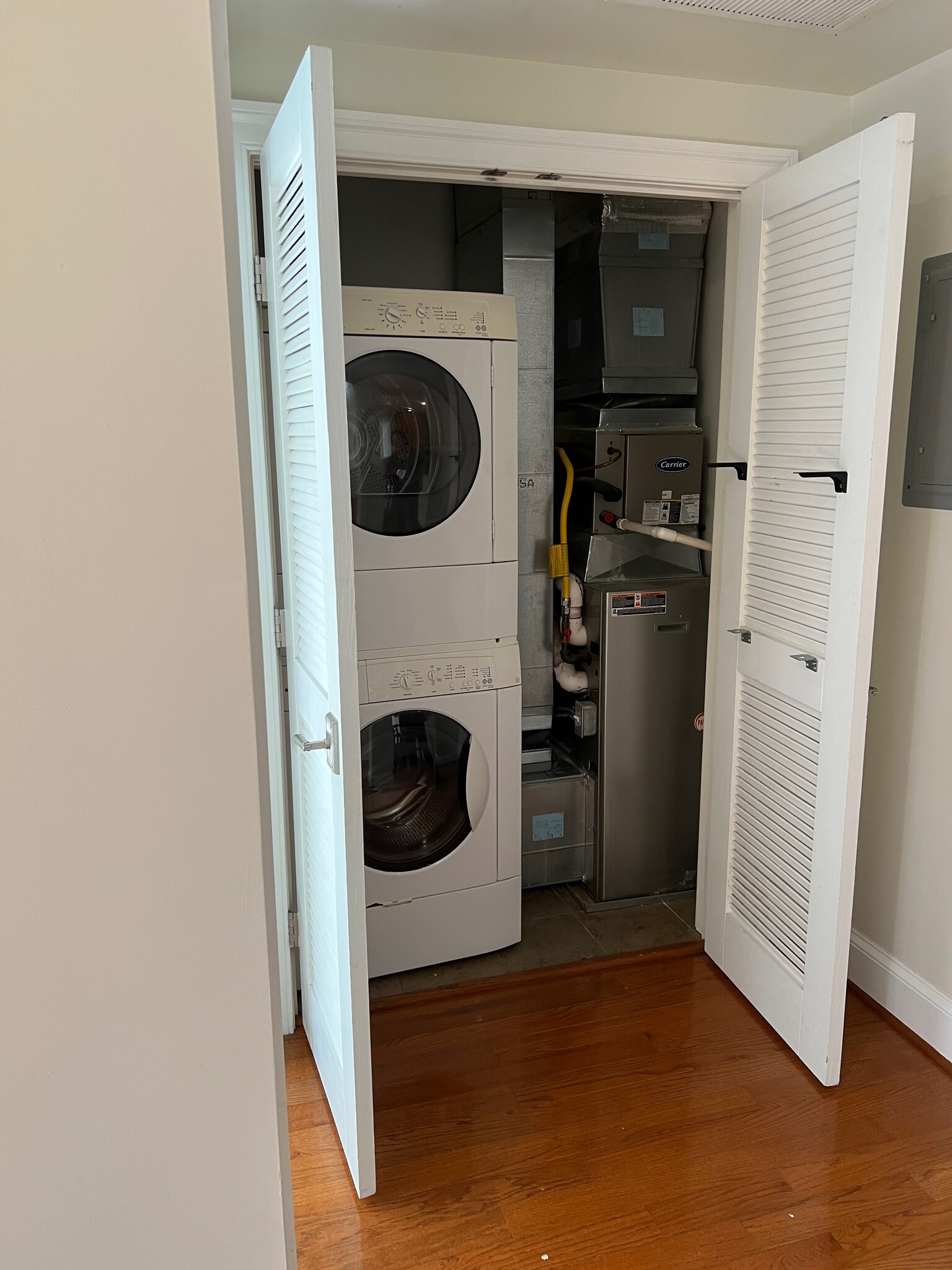 In-Unit Washer Dryer and HVAC - 3220 17th St NW