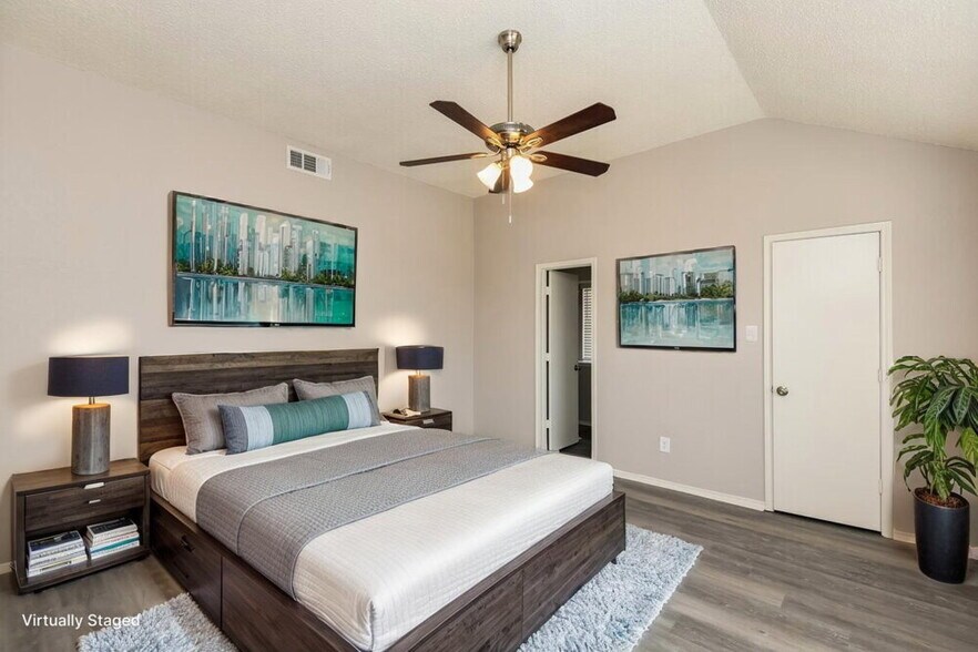 Building Photo - 8221 Cloverglen Ln