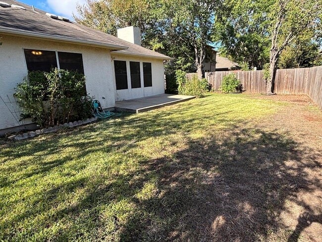 Building Photo - 7408 Pusch Ridge Loop