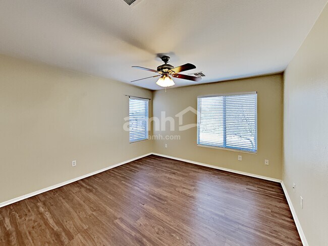 Building Photo - 4846 E Orchard Grass Dr