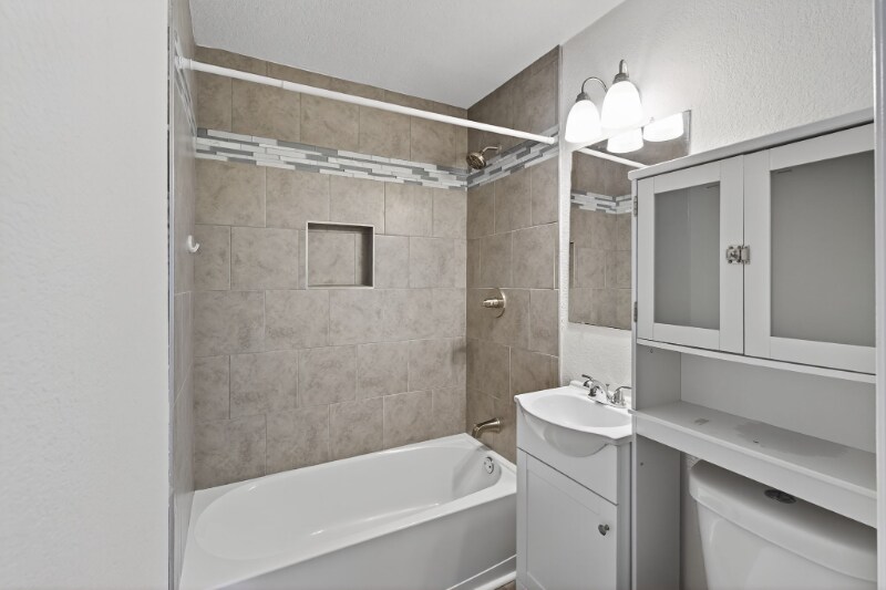 Building Photo - 3517 Brighton St