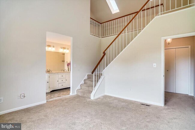 Building Photo - 8830 Thomas Lea Terrace