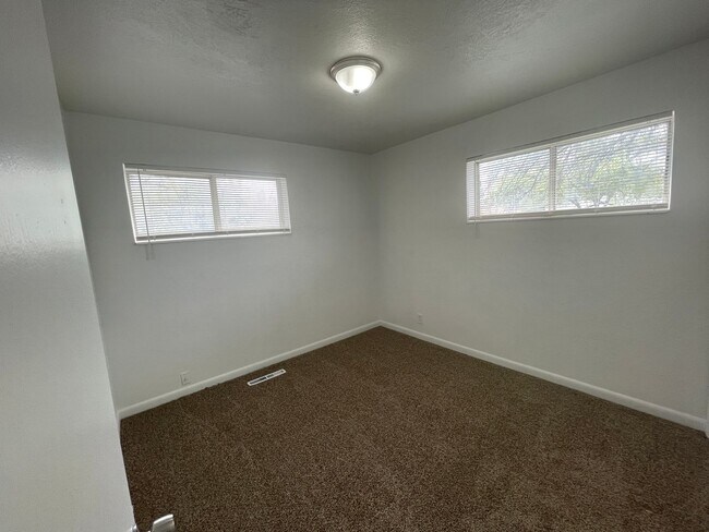 Building Photo - 1154-1156 Brooklyn Ave