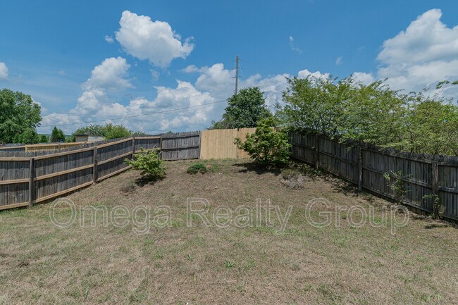 Building Photo - 1020 Washington Dr