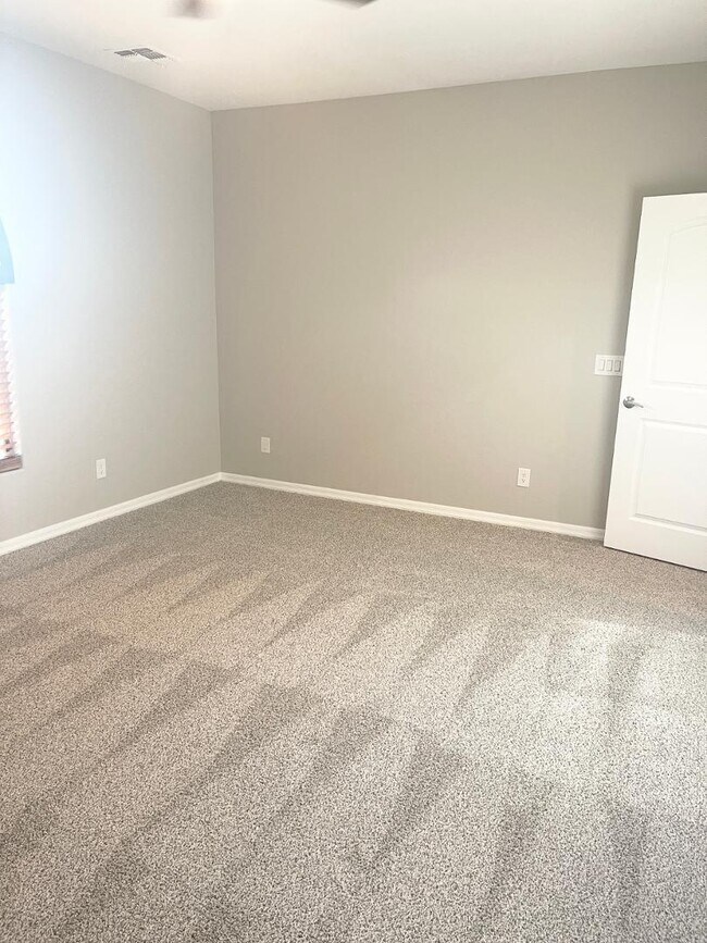 Building Photo - 4700 S Fulton Ranch Blvd