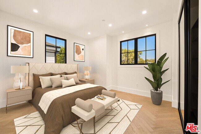 Building Photo - 4539 Longridge Ave