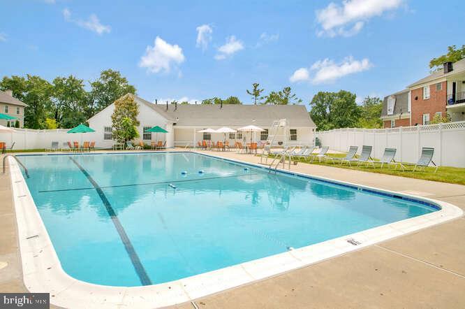 Building Photo - 341 Homeland Southway