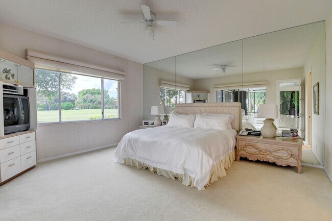 Building Photo - 5801 NW 24th Ave