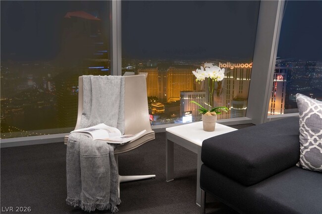 Building Photo - 3726 S Las Vegas Blvd