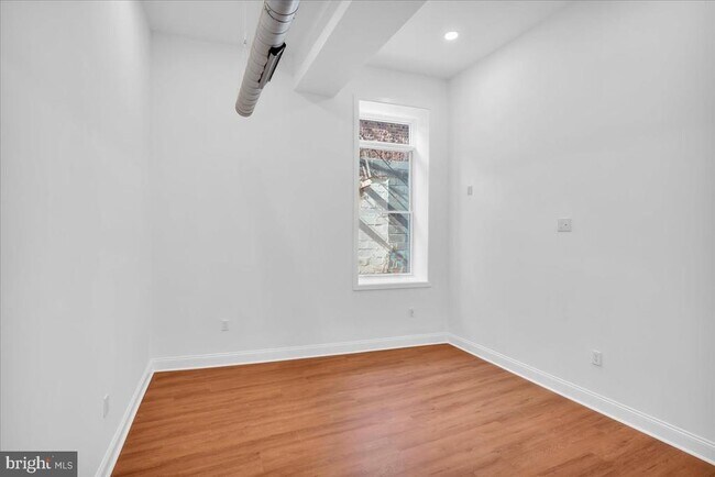 Building Photo - 1406-10 Fairmount Ave