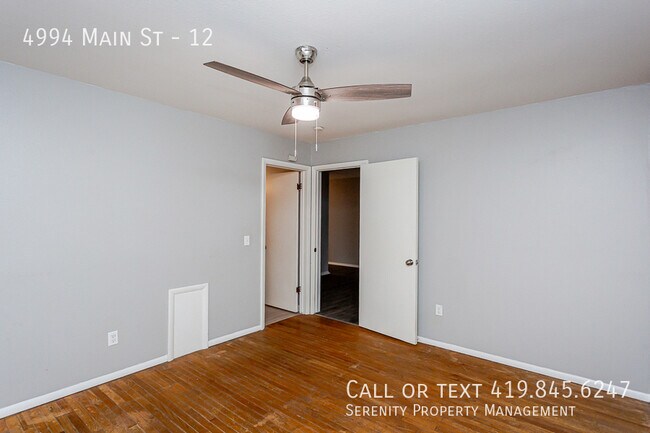 Building Photo - 4994 Main St