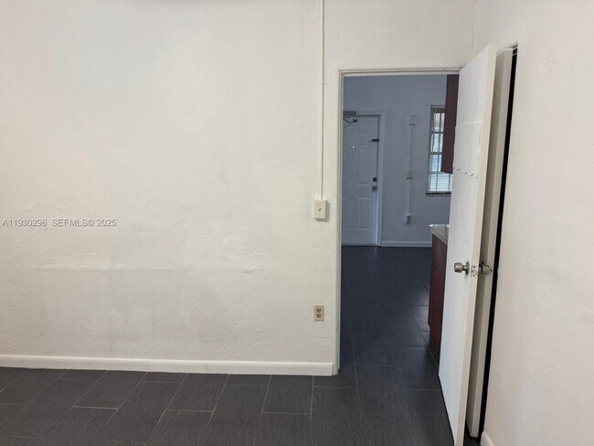 Building Photo - 1411 NW 41st St