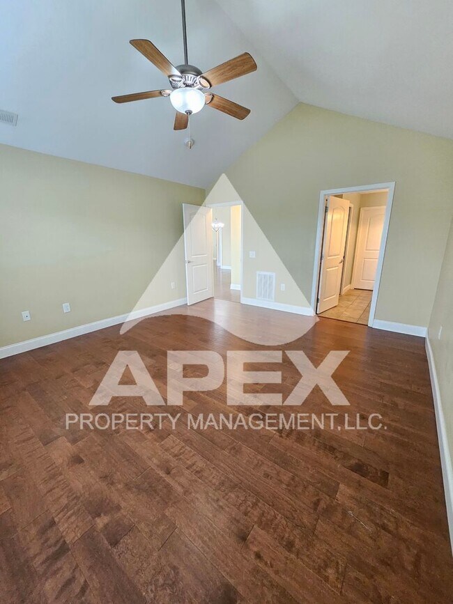 Building Photo - Gorgeous 4 Bd/3 Ba Luxury Condo in the Cot...