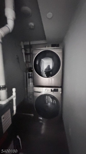 Building Photo - 549 Palisade Ave