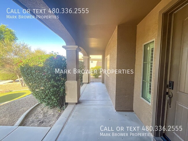 Building Photo - 724 W Dragon Tree Ave