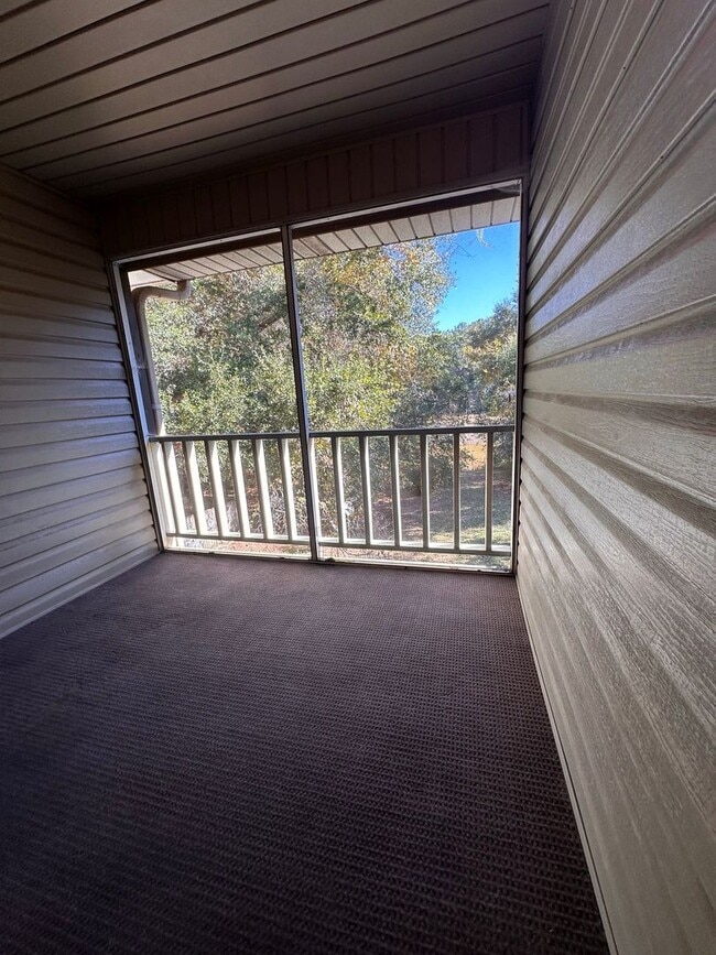 Building Photo - Daleville!!!  Minutes from the Ft Novosel ...