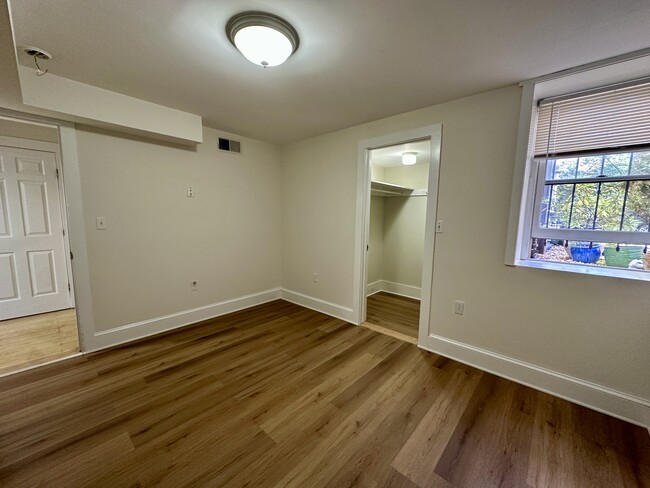 Building Photo - 38 Academy St