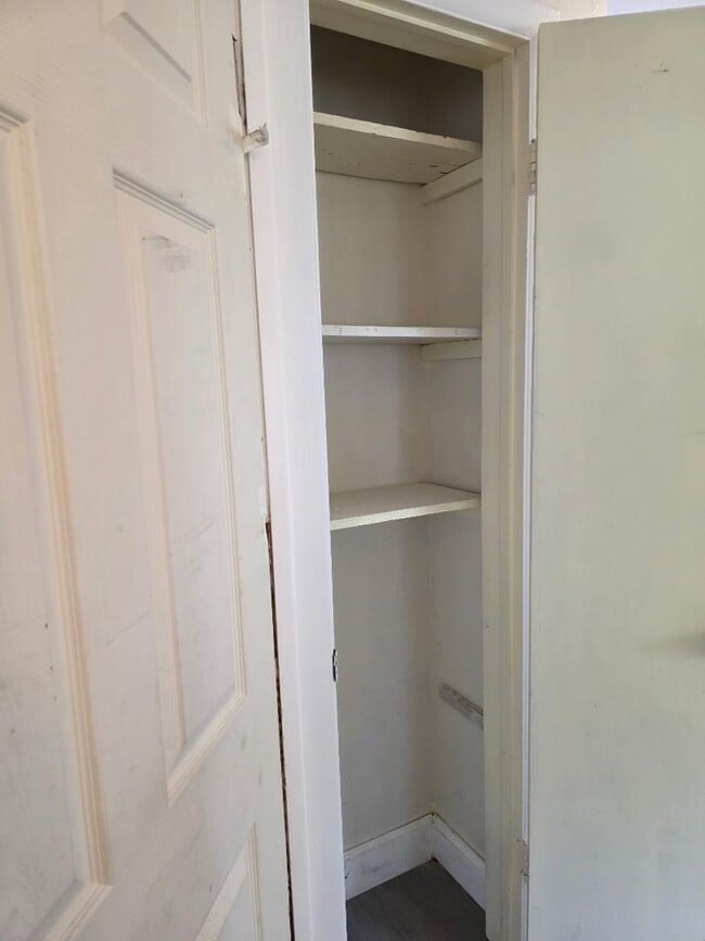 Building Photo - 91 NE 2nd Ave