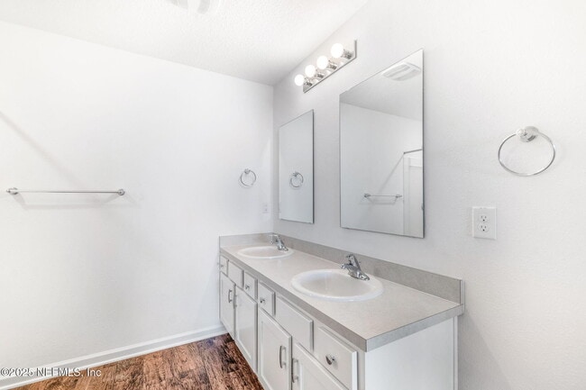Building Photo - 47 Tordera Ln