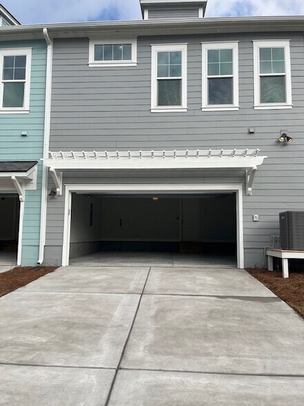New Construction- 3 Bedroom 2.5 Bath Townhome in Marsh Cove within The Gates of Dunes West - 3073 Sturbridge Rd